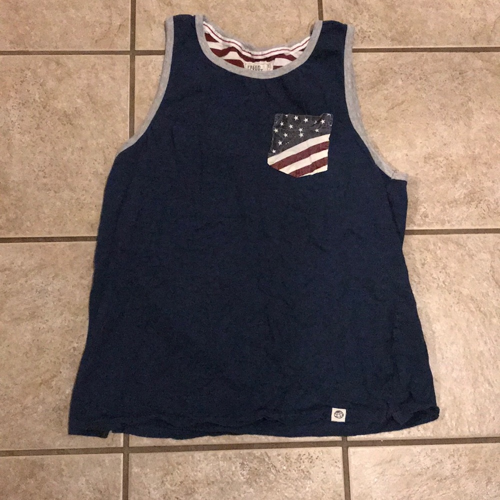 Free Planet tank top size Large
